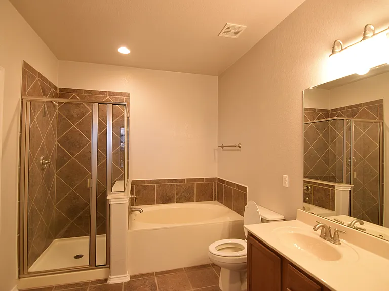823 Tumbleweed Trl — Photo 14