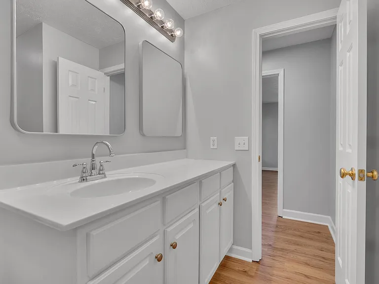 151 N Timber Dr — Photo 23