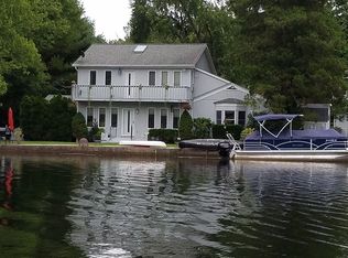 27 Lake Dr, Stanhope, NJ 07874