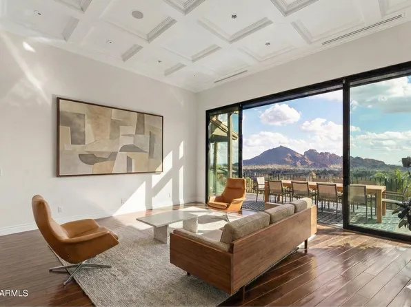 4455 E MOONLIGHT Way, Paradise Valley, AZ 85253