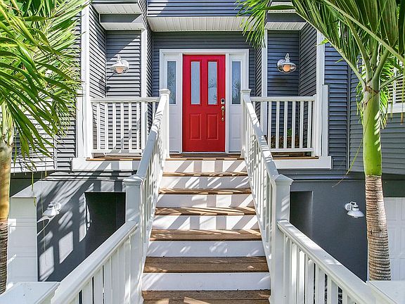 4th image of 6115 Kipps Colony Dr W