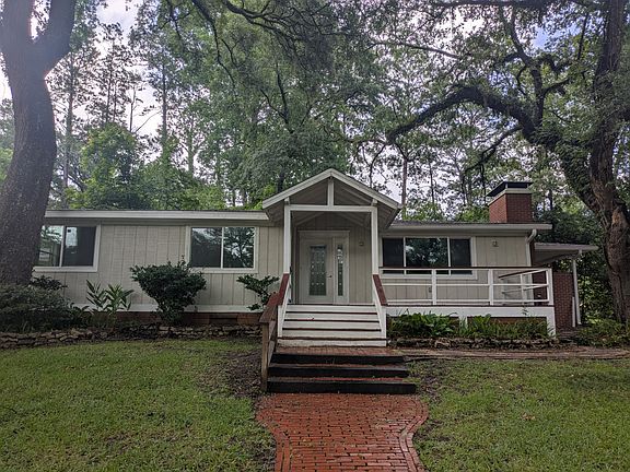 2nd image of 1901 Croydon Dr