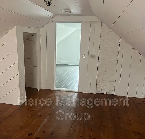 18 Maple St #B — Photo 17
