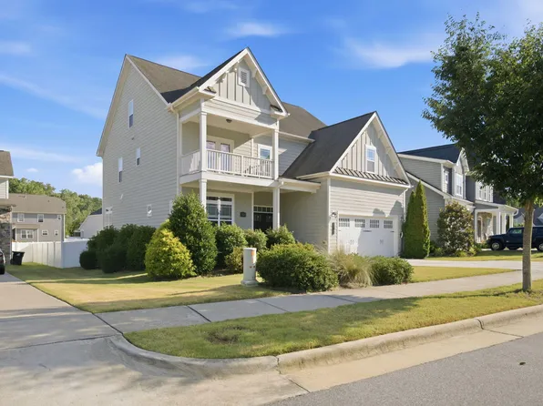 109 Virginia Creek Dr, Holly Springs, NC 27540