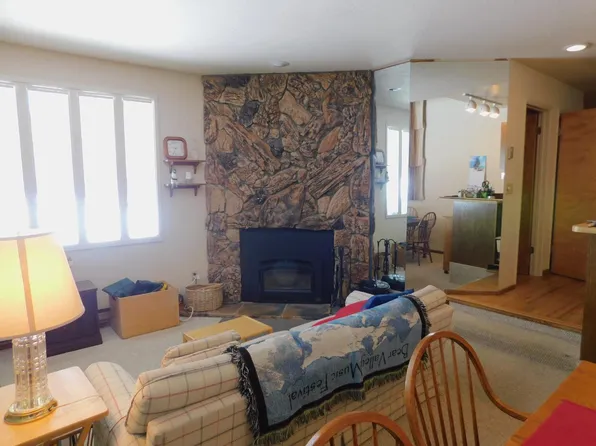 1-300 Bear Valley Rd, Arnold, CA 95223