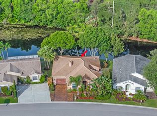 136 Caribe Ct, Greenacres, FL 33413