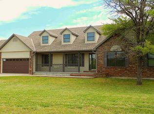 2104 Jayhawk Rd, Fort Scott, KS 66701