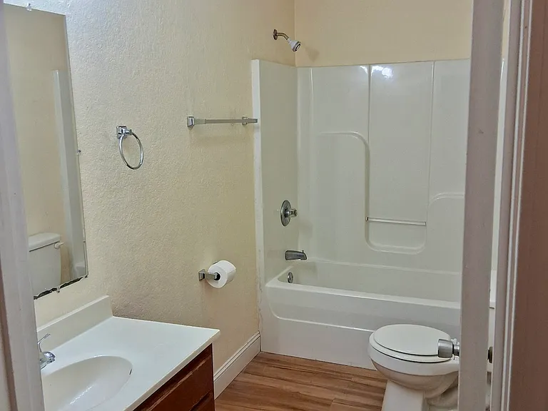 1-1755 Broadway St — Photo 7
