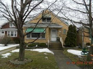 7106 Pershing Rd, Berwyn, IL 60402