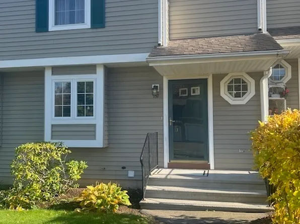 157 Summerhill Road #157, Wallingford, CT 06492