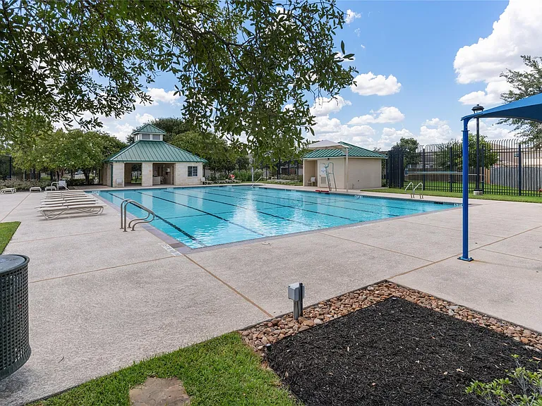7814 Yaupon Ranch Ct — Photo 37