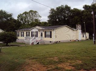 1063 Riverdale Dr, South Boston, VA 24592