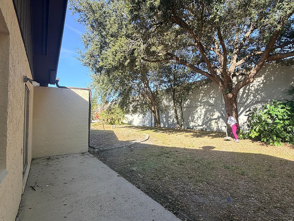 1st image of 10025 Bynum Ct
