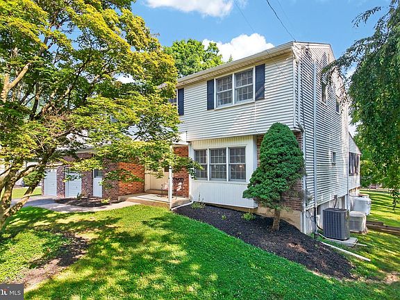 2nd image of 207 Allen Dr