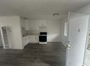 Saticoy, Van Nuys, CA 91405