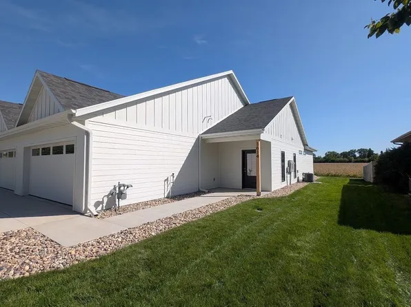 1614 W 11th St, Spencer, IA 51301