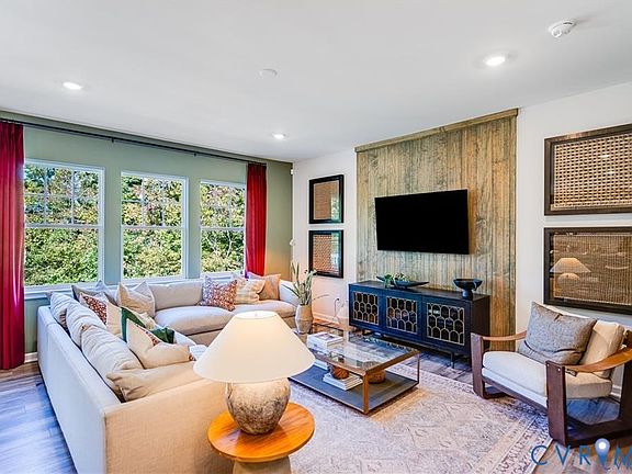 3rd image of 6500 Cassia Loop