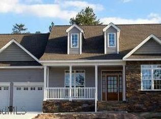 707 Commons Dr, Gibsonville, NC 27249