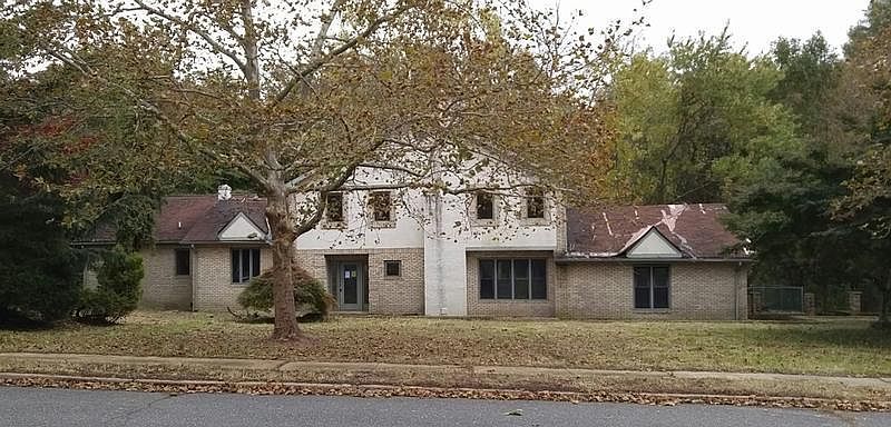 7 Seneca Drive, Middletown, New Jersey 07748