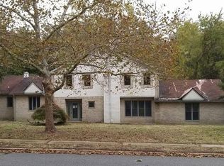 7 Seneca Dr, Middletown, NJ 07748