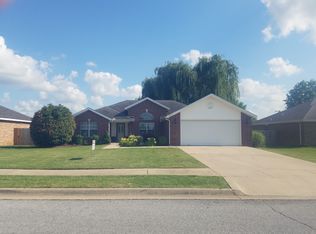 2317 SW 15th St, Bentonville, AR 72713