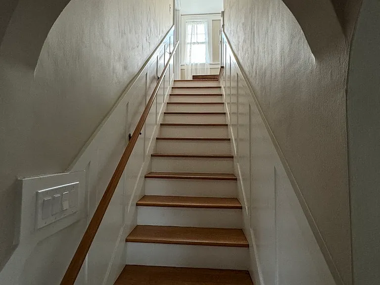 stairwell to upstairs