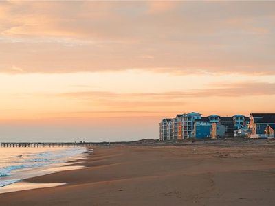 3738 Sandpiper Rd APT 317B, Virginia Beach, VA, 23456