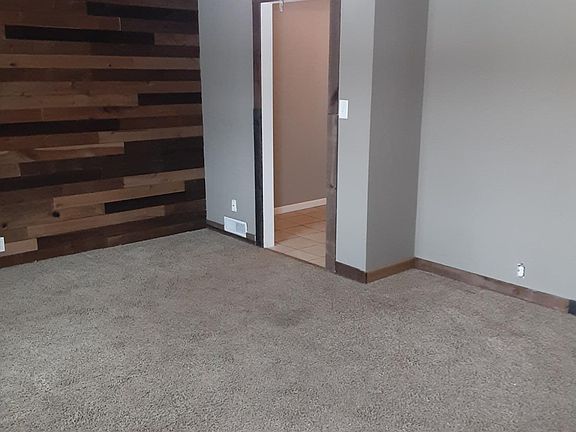 5th image of 5016 N Lydell Ave