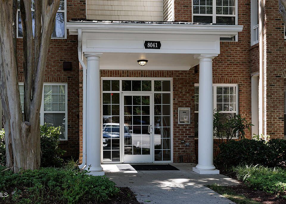 1st image of 8041 Allyns Landing Way APT 203