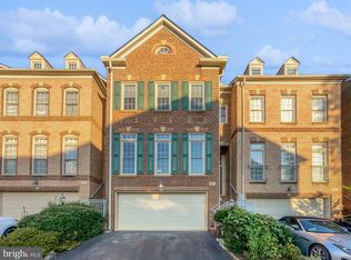 12487 Rose Path Cir, Fairfax, VA 22033