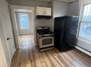 900 Flora St #1R, Elizabeth, NJ 07201