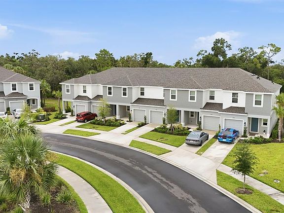 3rd image of 8417 Lunar Skye St