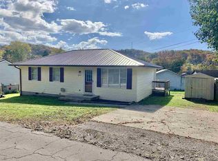 6791 Mud River Rd, Barboursville, WV 25504