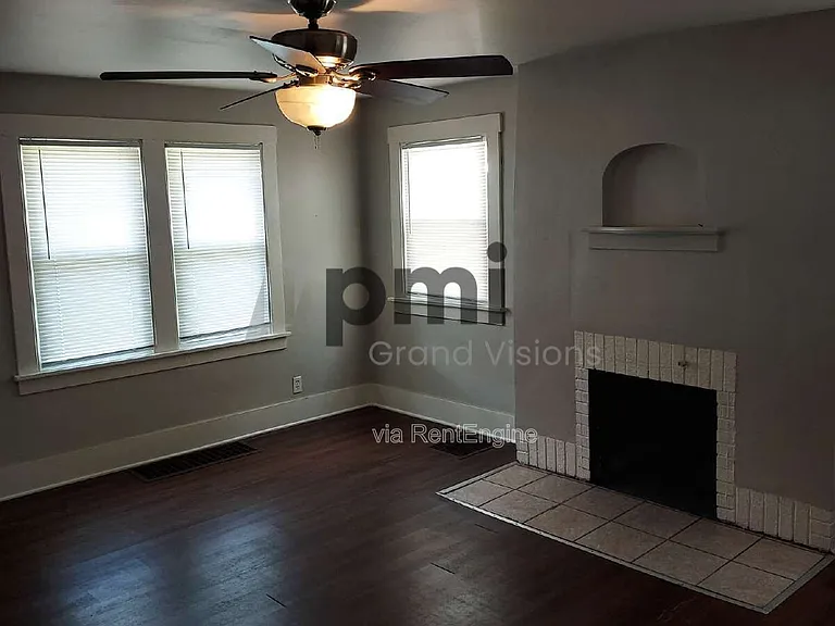 1609 E Johns Ave — Photo 2