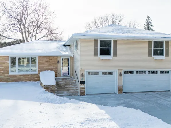 455 Emerson St, Neenah, WI 54956
