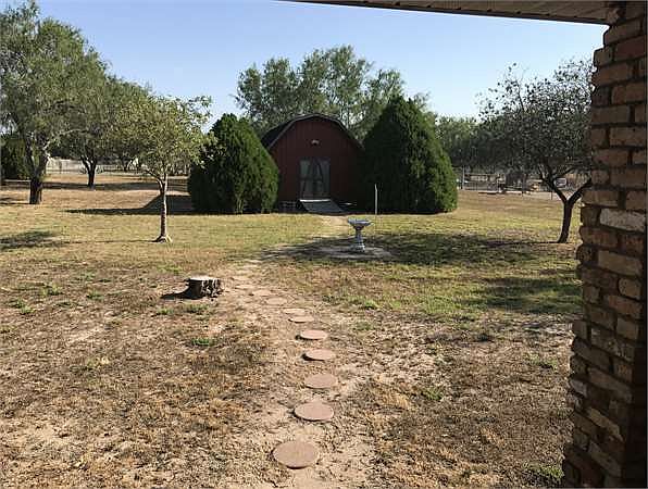 2nd image of 1107 Cactus Ln