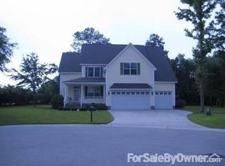 101 Lindy Ct, Hampstead, NC 28443