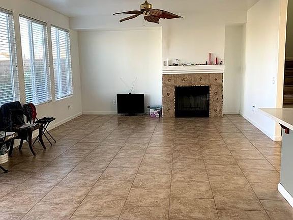 5th image of 2645 Belvedere Ln