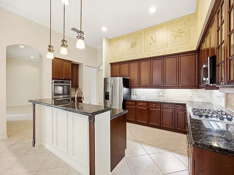 195 Sedona Way — Photo 19