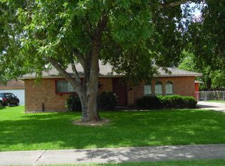 1320 Hospital Dr, Angleton, TX 77515