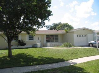 2000 NW 85th Way, Pembroke Pines, FL 33024