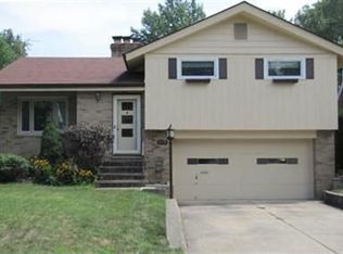 5739 Edgehill Dr, Parma, OH