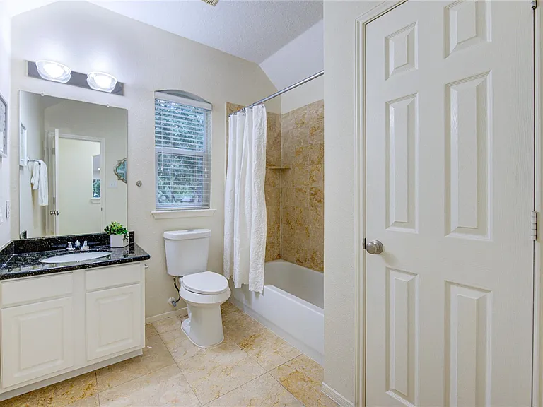 2327 Centerbrook Ln — Photo 31