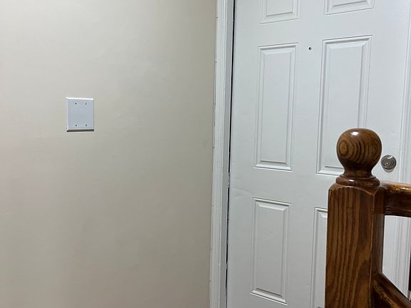3rd image of 103-105 Maybaum Ave #1
