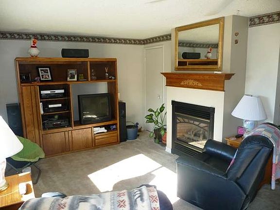 2nd image of 26907 E Queen Ave