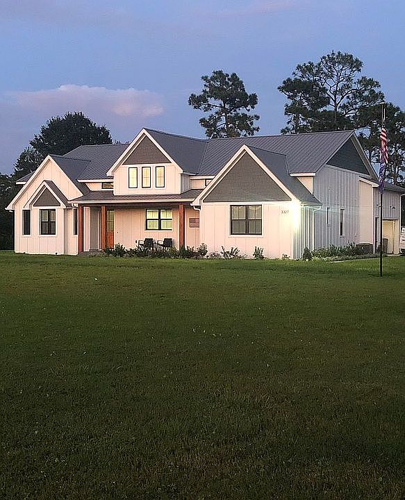2nd image of 3327 La Salle Ave