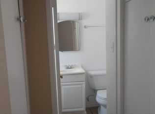 34 Granada Ave APT 4, Long Beach, CA 90803