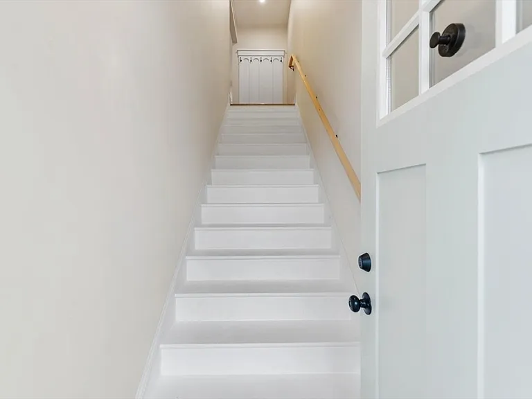 26 Lyndale Ave #2 — Photo 3