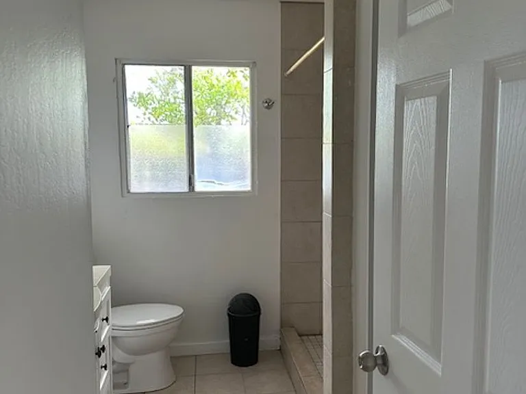 895 Lekeona Loop — Photo 12