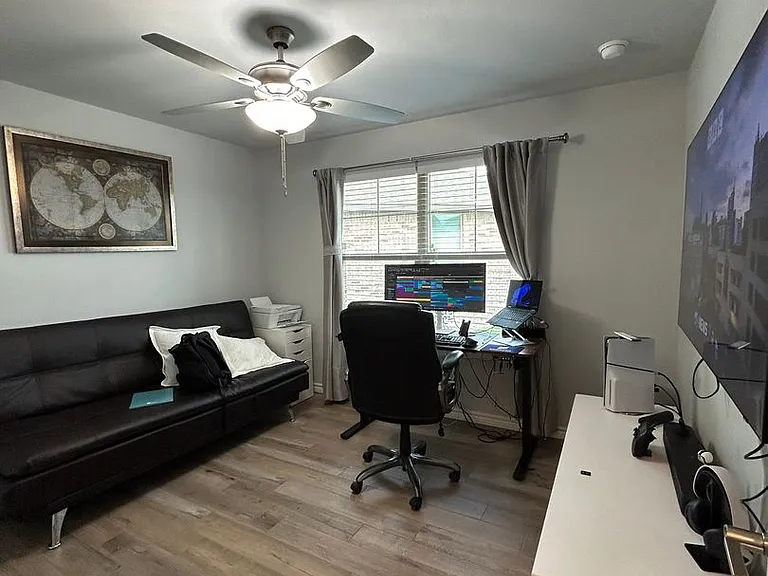 2032 Twin Falls Dr — Photo 12